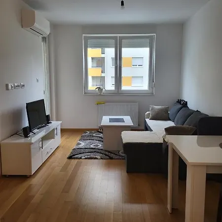 דירה Apartman Block