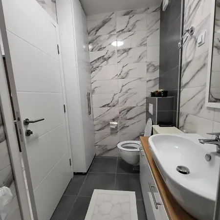 Apartman Block באניה לוקה